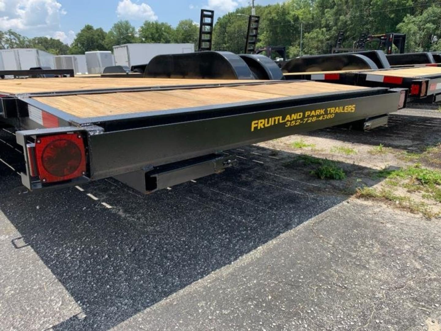Fruitland Park trailer close-up