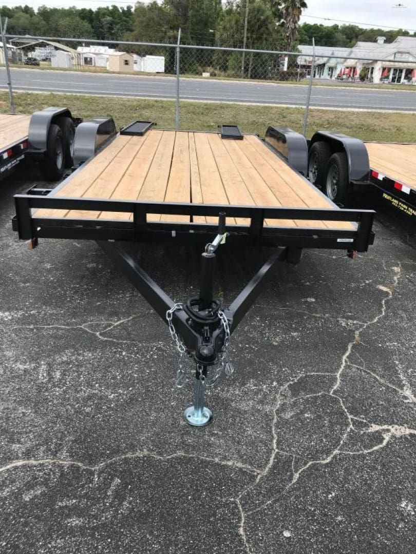 Utility trailer with dual axles